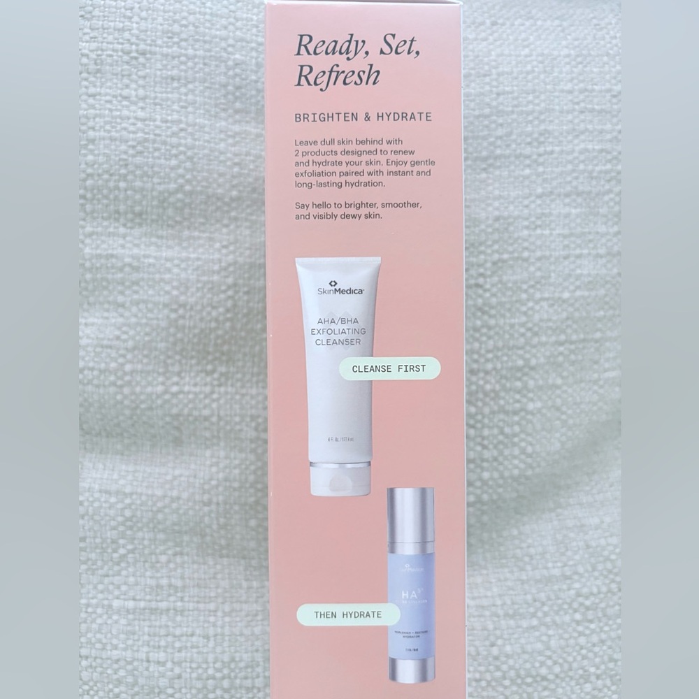 SkinMedica Brighten & Hydrate Duo new in box. Includes super cute cosmetic bag. - Picture 3 of 5